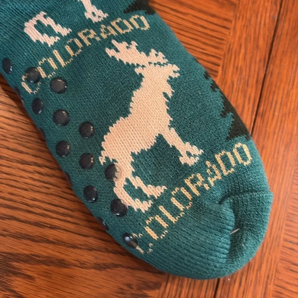 NWT -Slipper Socks, Colorado - warm and cozy - really soft - fits side 5-8
